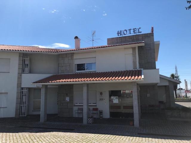 Hotel Cruz Da Mata Mangualde Exterior photo